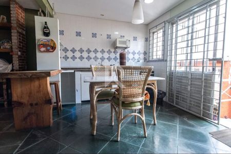 8_photo/94dce1ce93.b4cc4a627d7b0861-ATLAS-3f7e322d-62c8-457a-8a13-23a4102ceaf2.jpg de casa à venda com 2 quartos, 160m² em São Braz, Curitiba