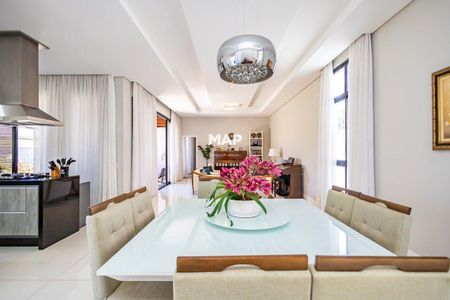 5_photo/94dce1d23b.11a0be3816c73405-ATLAS-a70b1d7e-fe2f-43db-bda3-b2a35a05eeca.jpg de casa de condomínio à venda com 4 quartos, 241m² em Butiatuvinha, Curitiba