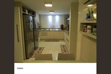 8_photo/94dce1d649.7d44486df2fbe63f-ATLAS-1c02e727-91af-4a07-abb8-0ecdb457e856.jpg de casa à venda com 5 quartos, 850m² em Butiatuvinha, Curitiba