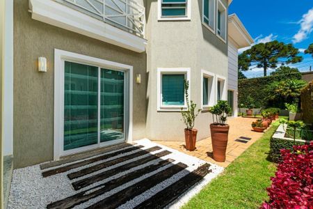 6_photo/94dce1d689.7e98156cb2098b5e-ATLAS-a4fab78a-adb4-49c0-b10d-e1fe5a3ba162.jpg de casa à venda com 4 quartos, 499m² em São Braz, Curitiba