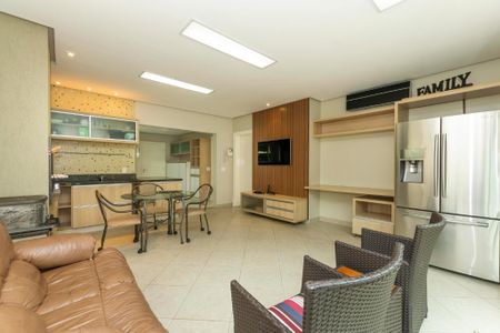 14_photo/94dce1d689.7e98156cb2098b5e-ATLAS-cba73e29-d768-4333-9bbd-aedd55d95c19.jpg de casa à venda com 4 quartos, 499m² em São Braz, Curitiba