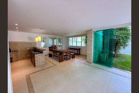 9_photo/94dce1d7b5.b2c53379f1f24e59-ATLAS-c3bc5930-1a6d-451c-bf3e-c88f8f3fc572.jpg de casa de condomínio à venda com 5 quartos, 688m² em São Braz, Curitiba