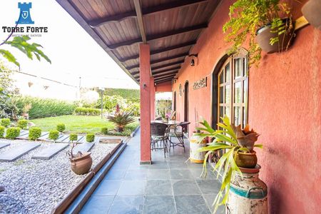 5_photo/94dce1dd5b.8cbbc6e43ead3576-ATLAS-27b335ef-9792-42f8-b375-1780abd4bcf5.jpg de casa à venda com 5 quartos, 161m² em São Braz, Curitiba