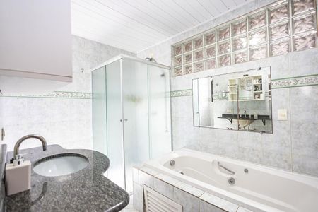 37_photo/94dce1dd5b.8cbbc6e43ead3576-ATLAS-859e9c2a-abd1-42d8-9aa3-c7560be72b73.jpg de casa à venda com 5 quartos, 161m² em São Braz, Curitiba