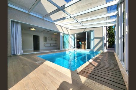 8_photo/94dce1df29.7327bc770fe2ef6f-ATLAS-a00230eb-2007-45c8-9d2e-eaa772ecc205.jpg de casa à venda com 4 quartos, 346m² em Santa Felicidade, Curitiba