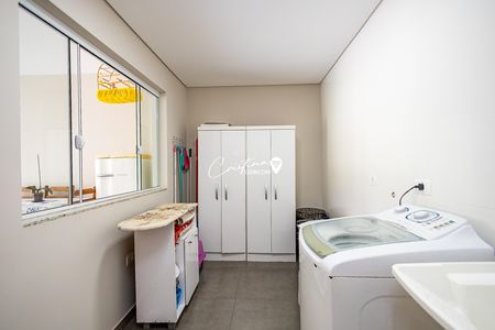 12_photo/94dce1dfe5.3b6bc584e225c04e-ATLAS-2cf7362b-7f11-41d3-82bc-22df55dbd0f7.jpg de casa à venda com 4 quartos, 212m² em São Braz, Curitiba