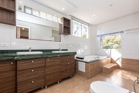 37_photo/94dce1e0cd.ea44b0009f7abdef-ATLAS-b996e65b-9e3d-452c-ad61-2df567f311d1.jpg de casa de condomínio à venda com 4 quartos, 421m² em São Braz, Curitiba