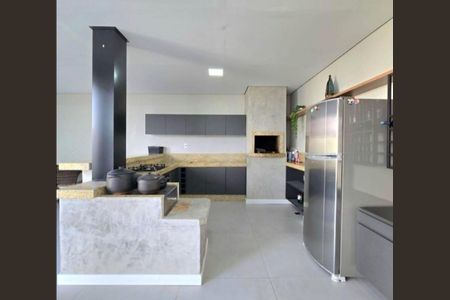 11_photo/94dce1e0f5.210363f7da379e19-ATLAS-72d4ff21-e705-4952-914a-c673e7cc25f7.jpg de casa à venda com 4 quartos, 321m² em São Braz, Curitiba