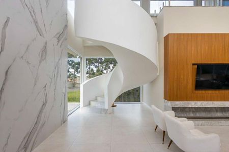 10_photo/94dce1e1cd.ff99c7063c8ae708-ATLAS-48d3ba22-81ed-4c02-94a4-9f85ad01fb32.jpg de casa à venda com 4 quartos, 398m² em Orleans, Curitiba