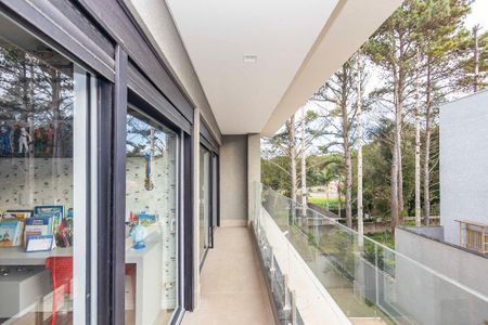 11_photo/94dce1e1cd.ff99c7063c8ae708-ATLAS-50134b0e-b293-457c-9fc2-e9304bdfb692.jpg de casa à venda com 4 quartos, 398m² em Orleans, Curitiba