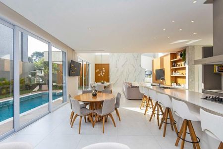 8_photo/94dce1e1cd.ff99c7063c8ae708-ATLAS-72b5550f-94de-415b-85ef-71df5e7ab75b.jpg de casa à venda com 4 quartos, 398m² em Orleans, Curitiba