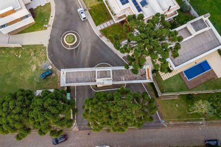 10_photo/94dce1e1cd.ff99c7063c8ae708-ATLAS-b779e5a1-d7b7-48c6-a685-c4e49f70788b.jpg de casa à venda com 4 quartos, 398m² em Orleans, Curitiba