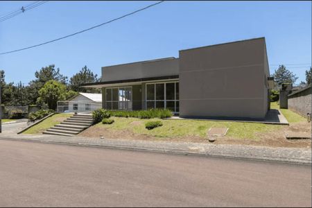 7_photo/94dce1e1df.ceff8192393c33de-ATLAS-ab67b28a-d26f-417b-ba82-9046f1bb1d2e.jpg de casa à venda com 4 quartos, 620m² em Orleans, Curitiba