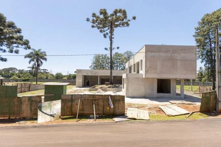 3_photo/94dce1e1df.ceff8192393c33de-ATLAS-aff890d9-cef1-40ad-930d-1f34ebe50e54.jpg de casa à venda com 4 quartos, 620m² em Orleans, Curitiba