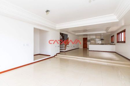 3_photo/94dce1e2f9.229e26615e0fc957-ATLAS-b4c2cfc9-ed93-46bf-87e9-852b280a6e0e.jpg de casa de condomínio para alugar com 3 quartos, 356m² em Orleans, Curitiba