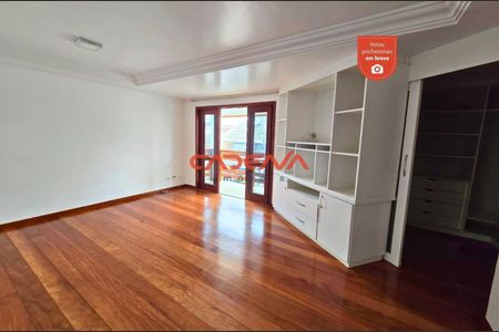 11_photo/94dce1e2f9.229e26615e0fc957-ATLAS-d17f9ee5-eee1-4954-870f-2ce188ab2d0e.jpg de casa de condomínio para alugar com 3 quartos, 356m² em Orleans, Curitiba