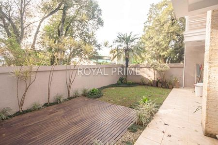 2_photo/94dce1e2f9.5f99f9ce08b67623-ATLAS-156bc26e-26cd-4fc9-b5e8-919da57ee905.jpg de casa à venda com 4 quartos, 270m² em Orleans, Curitiba