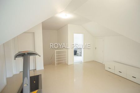 8_photo/94dce1e2f9.5f99f9ce08b67623-ATLAS-274a2ba0-eb2d-419b-ba7b-e09569692446.jpg de casa à venda com 4 quartos, 270m² em Orleans, Curitiba