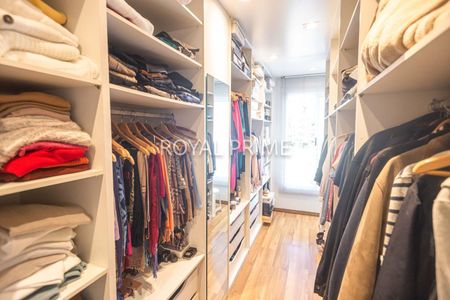 45_photo/94dce1e2f9.5f99f9ce08b67623-ATLAS-6b9352b1-8a01-4bde-93bb-3f067a272904.jpg de casa à venda com 4 quartos, 270m² em Orleans, Curitiba