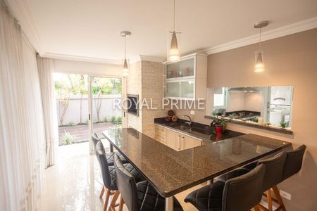 17_photo/94dce1e2f9.5f99f9ce08b67623-ATLAS-8bb2b092-ed8f-4c2a-aba7-1e753940f851.jpg de casa à venda com 4 quartos, 270m² em Orleans, Curitiba