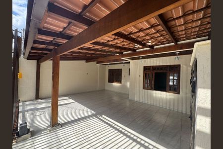 3_photo/94dce1e30d.9034fee1f2a82cec-ATLAS-3c1f0352-2b05-45cb-bf24-8599e1ac84f3.jpg de casa à venda com 3 quartos, 110m² em Orleans, Curitiba