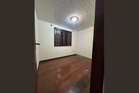 8_photo/94dce1e30d.9034fee1f2a82cec-ATLAS-62ba5716-a7bd-445f-aaf5-ad3d9c194ab3.jpg de casa à venda com 3 quartos, 110m² em Orleans, Curitiba