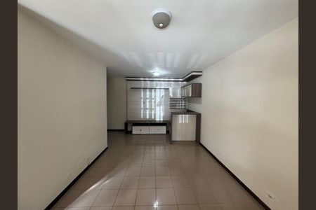 3_photo/94dce1e30d.9034fee1f2a82cec-ATLAS-8c441d7a-69eb-4d88-960e-62df98a88c04.jpg de casa à venda com 3 quartos, 110m² em Orleans, Curitiba