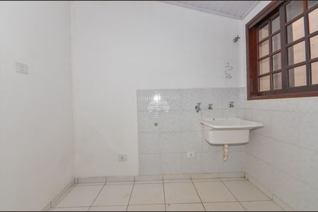 10_photo/94dce1e3c5.63d6f74c68fffa6f-ATLAS-3be779af-4cef-4151-94b1-70f5fdcf77ff.jpg de casa à venda com 3 quartos, 55m² em Orleans, Curitiba