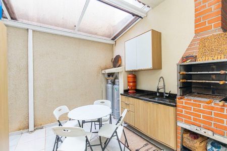 10_photo/94dce1e3f9.aa3f54dcddd2e04f-ATLAS-ae6ef570-f306-452f-b08d-0454349c32fb.jpg de casa à venda com 0 quarto, 133m² em Orleans, Curitiba