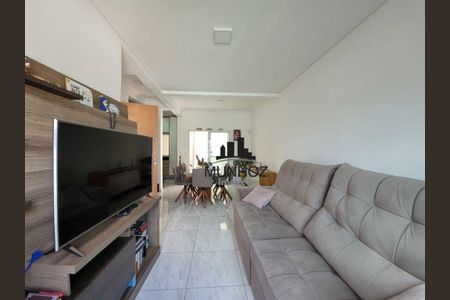 4_photo/94dce1e3ff.a00221027b9b2332-ATLAS-a8f4a8d3-1a67-4cec-9298-89a95591eadc.jpg de casa à venda com 3 quartos, 133m² em Orleans, Curitiba