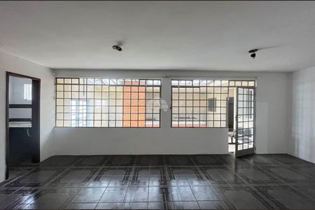 12_photo/94dce1e541.8ca146e4695ff152-ATLAS-9c74b762-e5f2-424f-903c-0dc9a6e072cc.jpg de casa à venda com 5 quartos, 300m² em Orleans, Curitiba