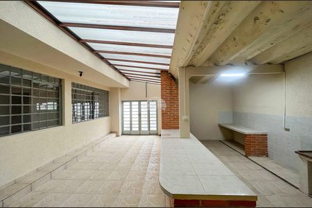 8_photo/94dce1e541.8ca146e4695ff152-ATLAS-bfa24289-9651-441c-8b9c-7b41e567f1cf.jpg de casa à venda com 5 quartos, 300m² em Orleans, Curitiba