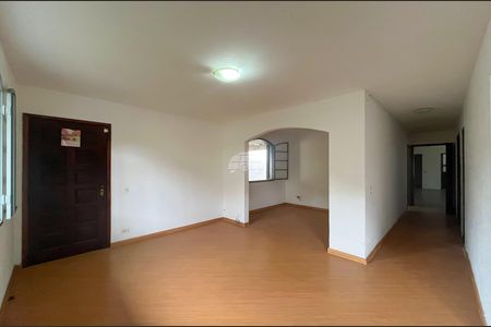 12_photo/94dce1e541.8ca146e4695ff152-ATLAS-c4ae3e96-b5df-4ce3-bf6f-8f426e1d9f2c.jpg de casa à venda com 5 quartos, 300m² em Orleans, Curitiba