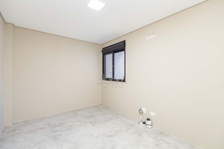 3_photo/94dce1e56d.0176ad22bcbf6d3f-ATLAS-58f94266-5b8a-44f6-8e00-3207e408a3b3.jpg de casa à venda com 3 quartos, 130m² em Orleans, Curitiba