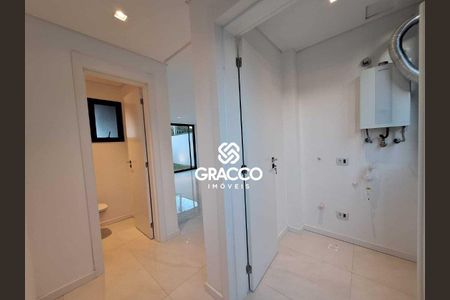 7_photo/94dce1e589.719fbdc320448c84-ATLAS-cdf98b41-4187-4bd7-977c-a768ba29656d.jpg de casa à venda com 3 quartos, 125m² em Orleans, Curitiba