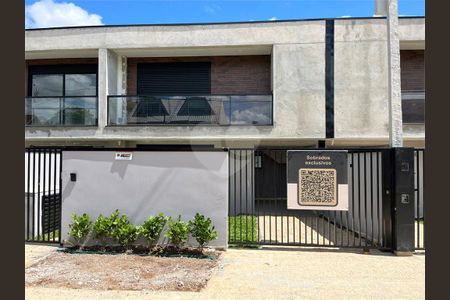 6_photo/94dce1e589.719fbdc320448c84-ATLAS-dc667988-92e0-46c8-be0a-a6c1fece8d21.jpg de casa à venda com 3 quartos, 121m² em Orleans, Curitiba