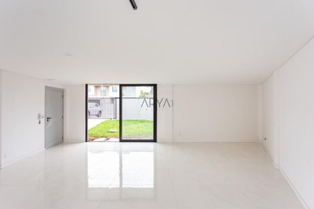 8_photo/94dce1e589.9ac8137cd9ff1cb7-ATLAS-1bbdae65-e946-4bf2-a608-4001e1cf8b89.jpg de casa à venda com 3 quartos, 133m² em Orleans, Curitiba