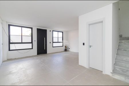 2_photo/94dce1e59f.525c41d69492bd96-ATLAS-b82fcfee-3499-45e8-a49b-150bfd9ed314.jpg de casa à venda com 3 quartos, 171m² em Orleans, Curitiba