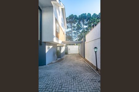 3_photo/94dce1e5dd.3c6f5c76ab16dab6-ATLAS-a50d24ac-1d31-4fa9-8cda-90bf400d45da.jpg de casa à venda com 4 quartos, 170m² em Orleans, Curitiba