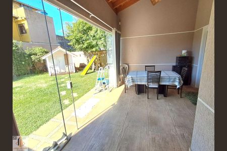 38_photo/94dce1e6a9.621ee2e78907adfc-ATLAS-699f2cc3-33fc-45b0-b10a-31d70e4e7c28.jpg de casa à venda com 3 quartos, 180m² em Orleans, Curitiba