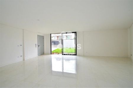 2_photo/94dce1e8a1.aafc750051720c32-ATLAS-1a689a8d-f3ec-4164-bfbc-a1996fc072b5.jpg de casa à venda com 3 quartos, 133m² em Orleans, Curitiba