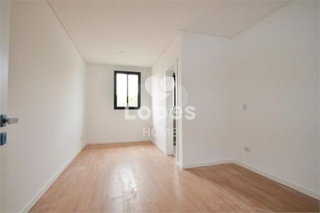 11_photo/94dce1e8a1.ceff8192393c33de-ATLAS-4e991493-1b2e-4e76-874b-6886d7a11dbe.jpg de casa à venda com 3 quartos, 120m² em Orleans, Curitiba