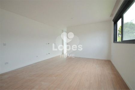 5_photo/94dce1e8a1.ceff8192393c33de-ATLAS-b9ab2ca9-59ad-40f9-9992-a4b39dcb6b84.jpg de casa à venda com 3 quartos, 120m² em Orleans, Curitiba