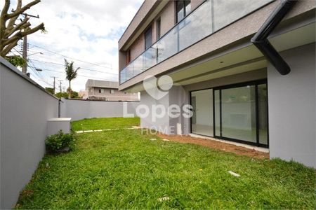 29_photo/94dce1e8a1.ceff8192393c33de-ATLAS-e865ceca-059f-4a28-867b-d97015cb3b56.jpg de casa à venda com 3 quartos, 120m² em Orleans, Curitiba