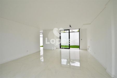 11_photo/94dce1e8a7.f861ecc718bdcbd7-ATLAS-3d963cb5-2e60-4aae-a664-b8e5eb60c497.jpg de casa à venda com 3 quartos, 104m² em Orleans, Curitiba