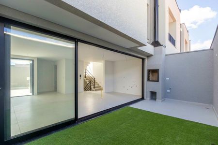 2_photo/94dce1eb85.0f81dd1a9a4f6ffb-ATLAS-17a6dd21-87f4-42d7-972f-03a2ae082c12.jpg de casa à venda com 3 quartos, 142m² em São Braz, Curitiba