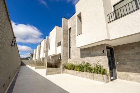 6_photo/94dce1eb85.0f81dd1a9a4f6ffb-ATLAS-37ae807f-7a0f-4089-931c-d85a74f0e84a.jpg de casa à venda com 3 quartos, 142m² em São Braz, Curitiba