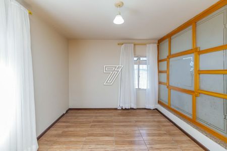 37_photo/94dce1ec7f.ea0ff2ffec9a0f1c-ATLAS-71c73e57-6a9b-4b53-bfd7-1f7020116f65.jpg de casa à venda com 4 quartos, 173m² em São Braz, Curitiba