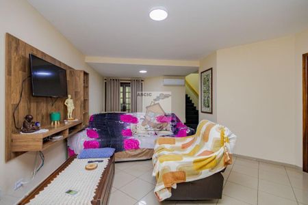 2_photo/94dce1ed17.a15f321e408d66f6-ATLAS-867831d6-dc1b-44a4-9c4c-08cb47c19fd7.jpg de casa à venda com 3 quartos, 195m² em São Braz, Curitiba