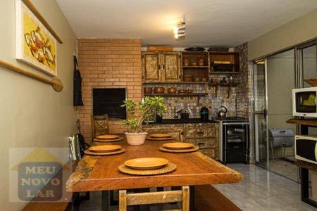 3_photo/94dce1edeb.78ea92cc55484ae4-ATLAS-2ffac598-1de0-4982-b304-67ccff5937bb.jpg de casa à venda com 3 quartos, 300m² em São Braz, Curitiba